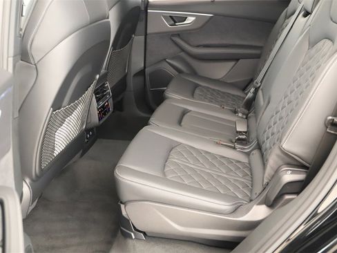 New 2026 Audi SQ7 Premium Plus image 28