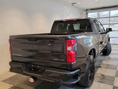 Used 2022 Chevrolet Silverado 1500 Custom image 6