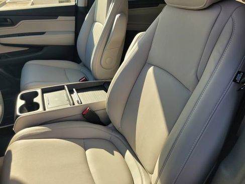 New 2026 Honda Odyssey EX-L image 8