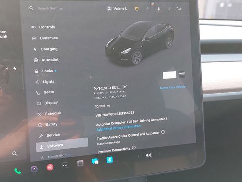Used 2024 Tesla Model Y Long Range AWD/4WD image 9