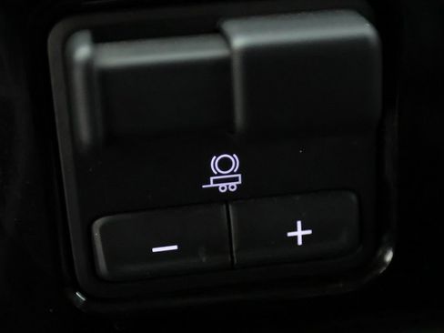 Used 2025 Chevrolet Silverado 3500 LTZ image 24