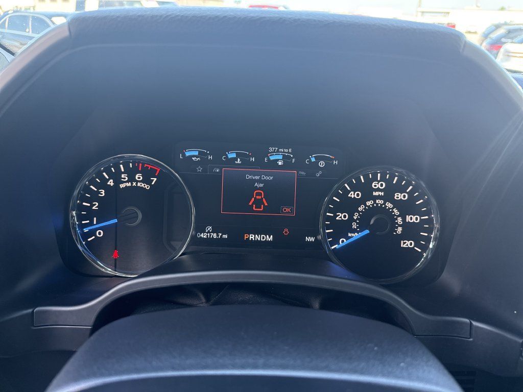 Used 2018 Ford F150 Lariat w/ Equipment Group 502A Luxury RWD image 32