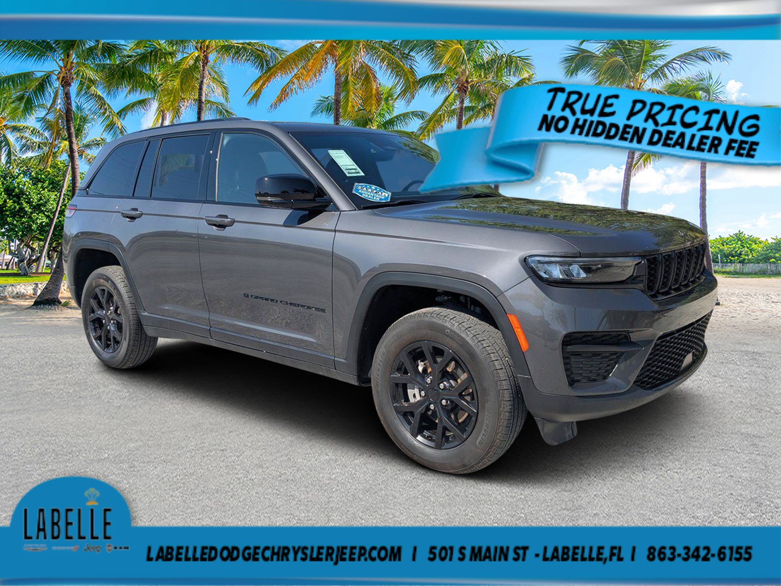 Used 2025 Jeep Grand Cherokee Altitude AWD/4WD image 1