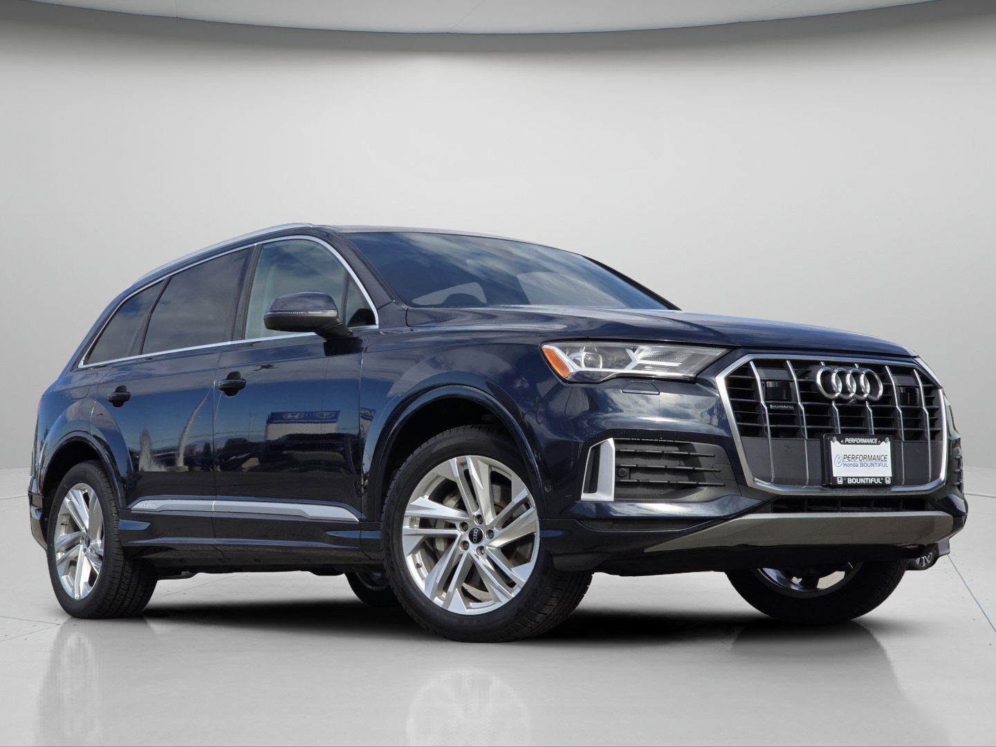 Used 2023 Audi Q7 2.0T Premium w/ Convenience Package AWD/4WD image 2