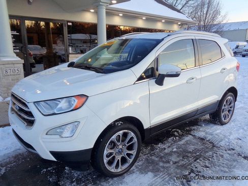 Used 2021 Ford EcoSport Titanium image 1