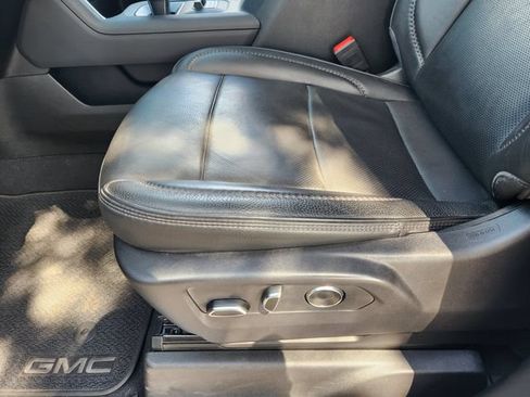 Used 2025 GMC Sierra 1500 Denali w/ Denali Reserve Package AWD/4WD image 25