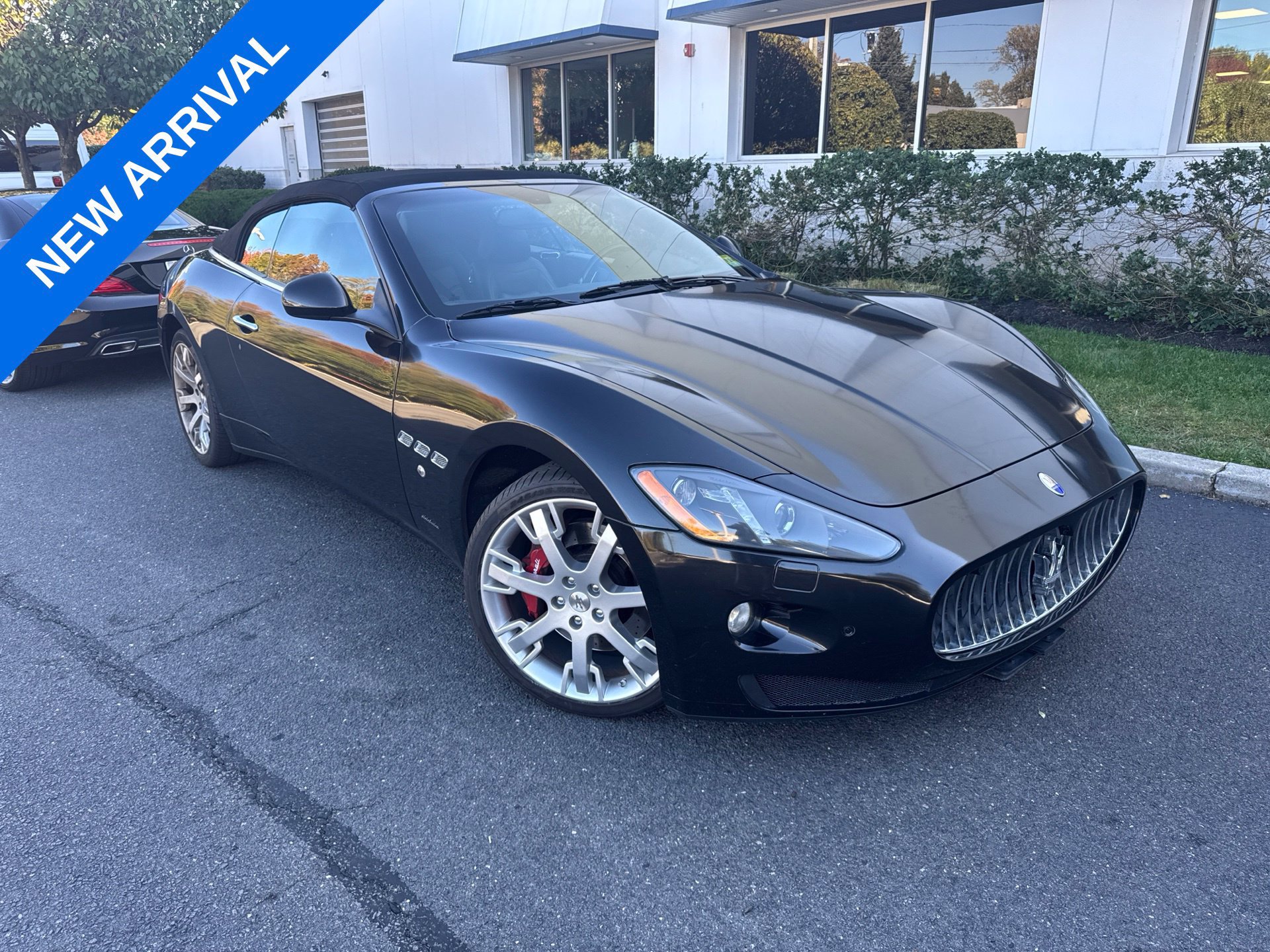 Used 2014 Maserati GranTurismo Convertible RWD image 1