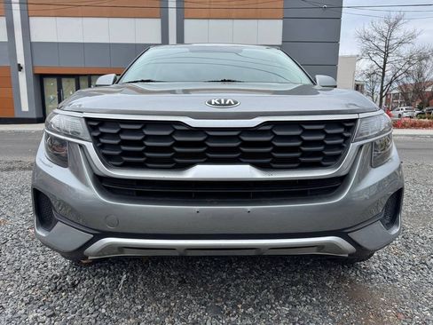 Used 2021 Kia Seltos LX AWD/4WD image 2