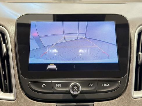 Used 2020 Chevrolet Malibu LS w/ Driver Confidence Package II image 12