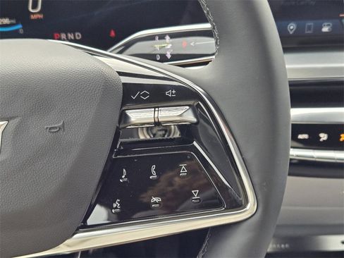 New 2025 Cadillac Lyriq Luxury image 30