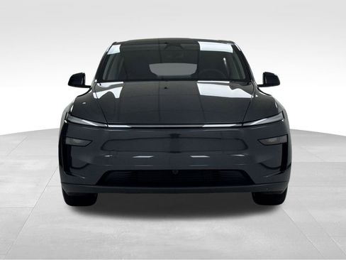 Used 2026 Tesla Model Y Long Range image 2