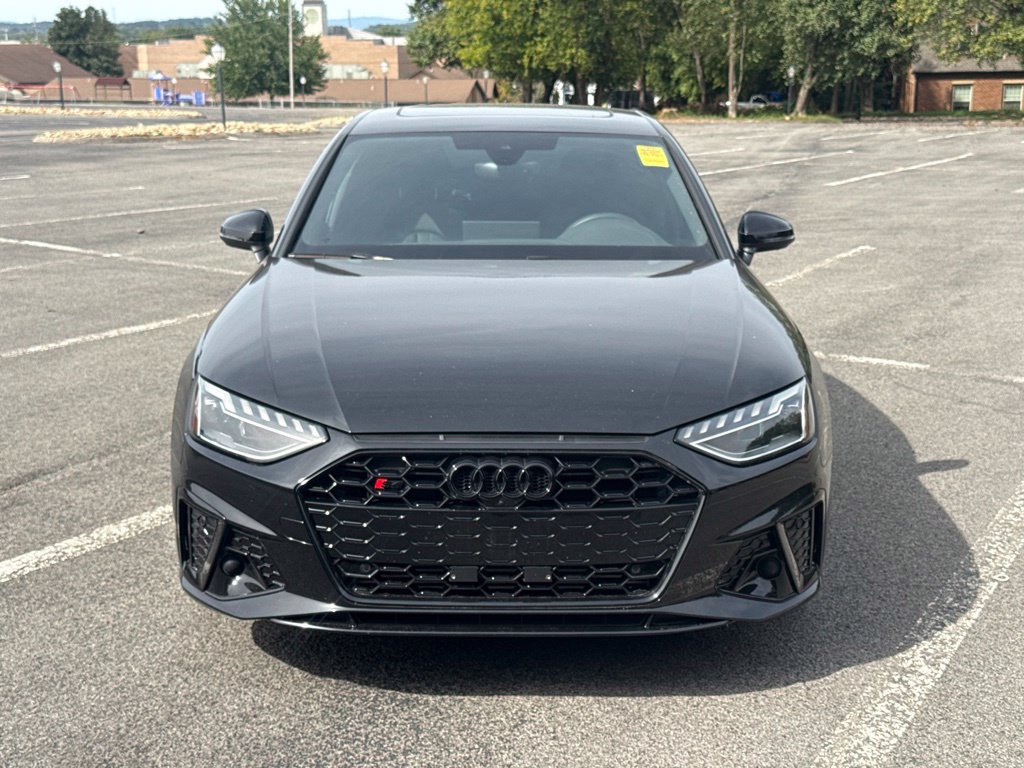 Used 2024 Audi S4 Premium Plus w/ Premium Plus Package AWD/4WD image 3