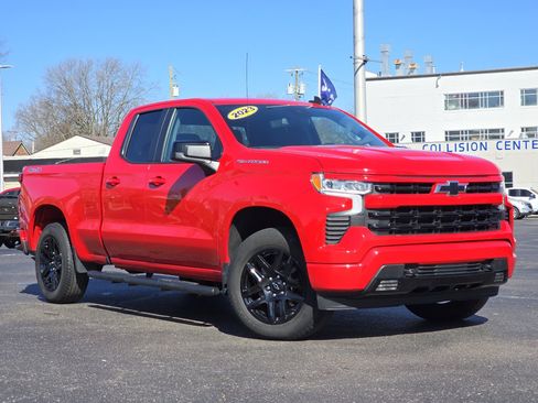 Used 2023 Chevrolet Silverado 1500 RST image 2