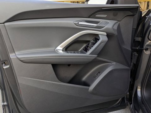 New 2025 Audi Q5 Premium Plus image 16