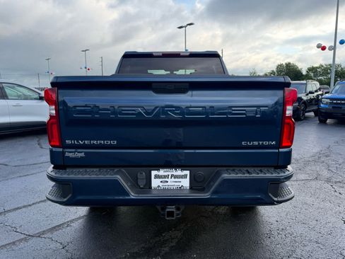 Used 2021 Chevrolet Silverado 1500 Custom AWD/4WD image 18