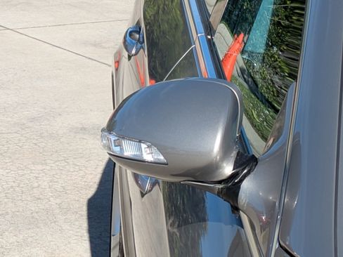 Used 2007 Mercedes-Benz CLS 550 image 8