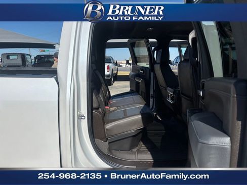 Used 2020 GMC Sierra 2500 Denali w/ Denali Ultimate Package image 18