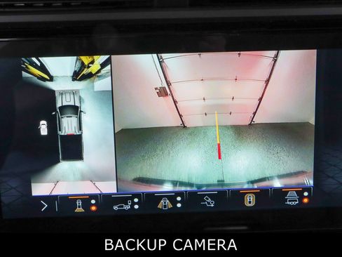 Used 2025 GMC Sierra 2500 AT4 w/ AT4 Premium Plus Package image 20