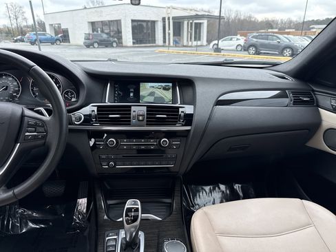 Used 2018 BMW X4 xDrive28i image 30