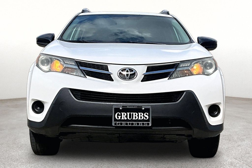 Used 2013 Toyota RAV4 LE FWD image 4
