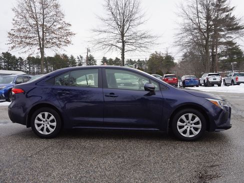 Used 2024 Toyota Corolla LE image 4