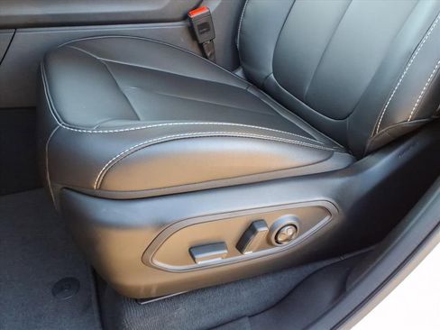 New 2025 Jeep Grand Cherokee Limited w/ Black Appearance Package image 15