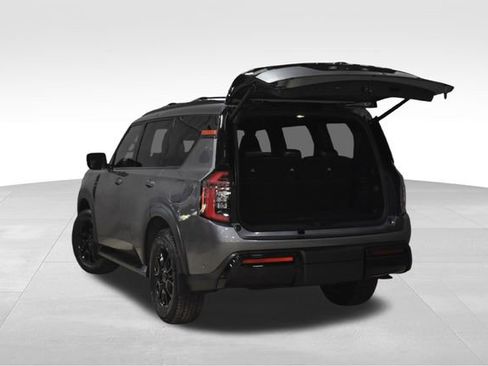 Used 2025 Nissan Armada PRO-4X image 36
