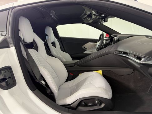 Used 2023 Chevrolet Corvette Stingray Preferred Cpe w/ Battery Protection Package image 10