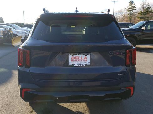 New 2026 Kia Sorento SX image 5