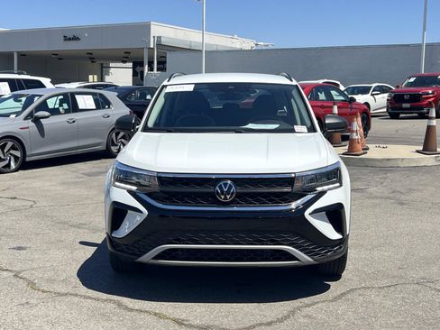 Certified 2024 Volkswagen Taos S FWD image 4