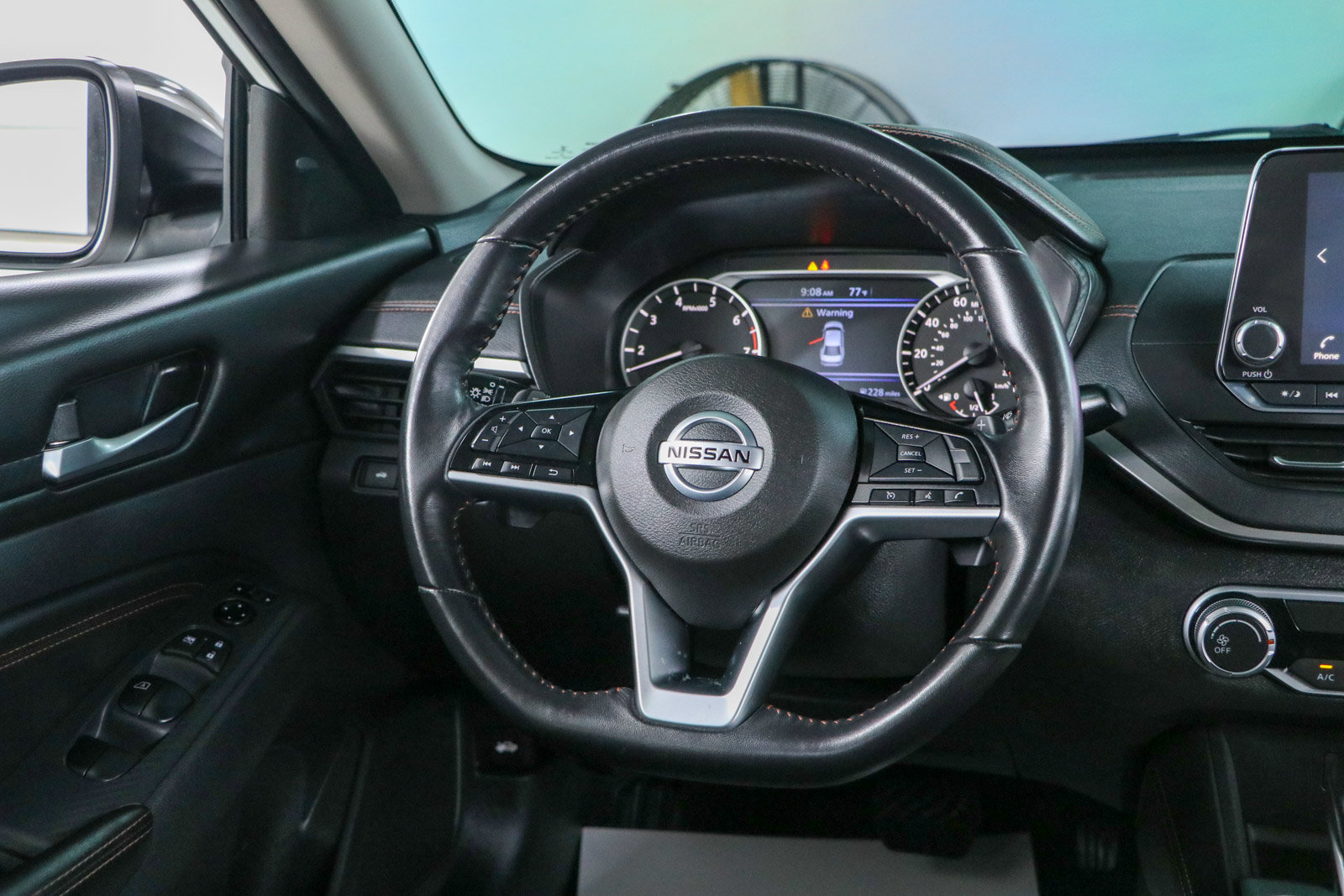 Used 2021 Nissan Altima 2.5 SR FWD image 12