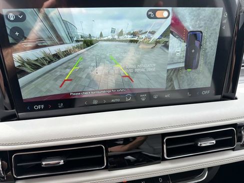 New 2026 Lincoln Aviator 2WD w/ Jet Appearance Package image 31