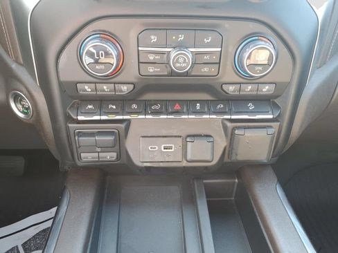 Used 2021 Chevrolet Silverado 1500 LTZ w/ Technology Package AWD/4WD image 23