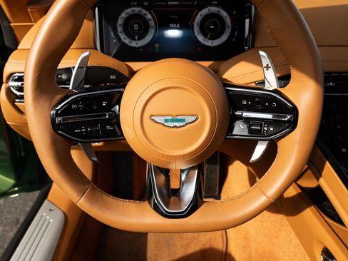 Used 2025 Aston Martin DB12 Convertible RWD image 28