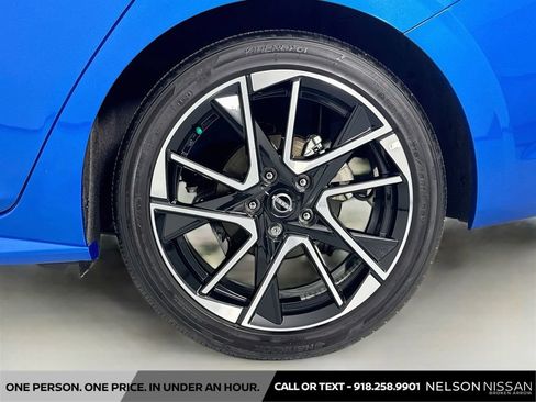 Certified 2025 Nissan Sentra SR w/ SR Premium Package FWD image 31