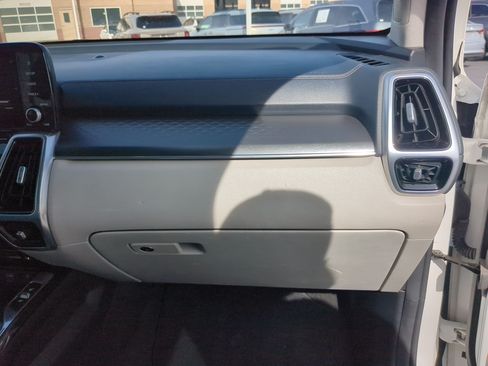 Used 2022 Kia Sorento SX Prestige w/ Panoramic Sunroof Package AWD/4WD image 32