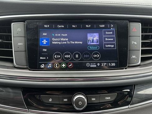 Used 2023 Buick Enclave Essence w/ Sport Touring Edition image 13