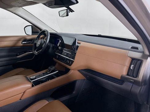 Certified 2024 Nissan Pathfinder Platinum w/ Cargo Package image 40