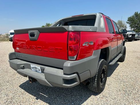 Used 2002 Chevrolet Avalanche 2500 w/ Convenience Pkg AWD/4WD image 10