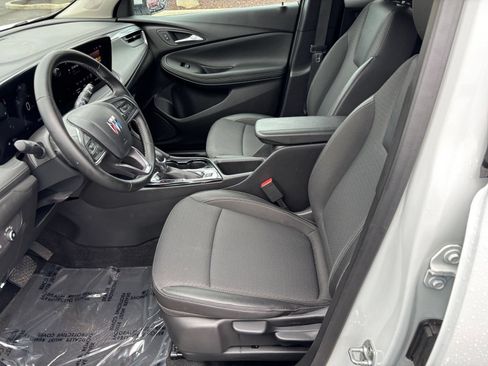 Used 2025 Buick Encore GX Preferred FWD image 27