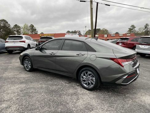 Certified 2025 Hyundai Elantra Blue image 7