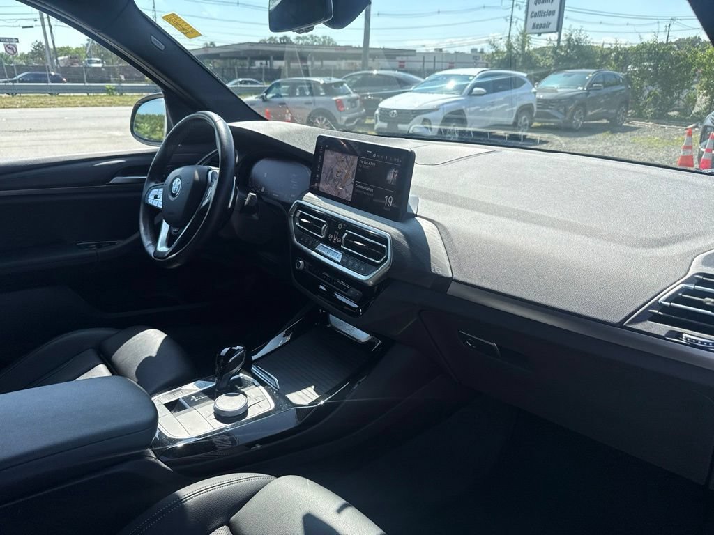 Used 2023 BMW X3 xDrive30i w/ Premium Package w/ZPA AWD/4WD image 24