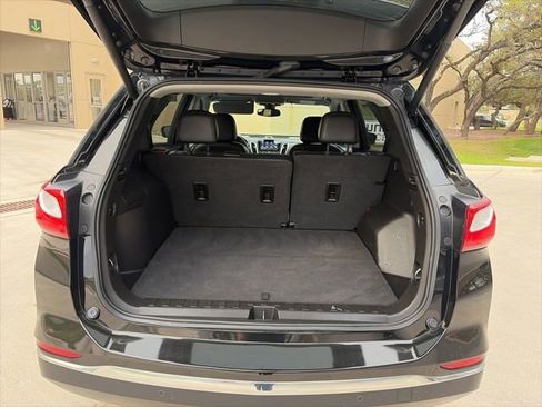 Used 2021 Chevrolet Equinox Premier FWD image 4