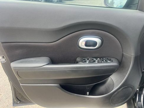 Used 2019 Kia Soul w/ Convenience Package FWD image 18