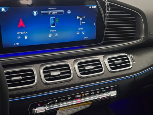 New 2026 Mercedes-Benz GLS 450 4MATIC image 15