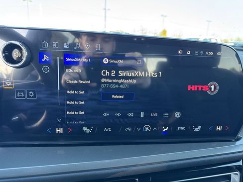 New 2026 Chevrolet Traverse LT image 16