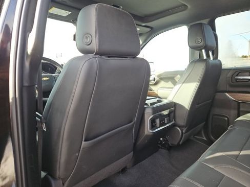 Used 2022 Chevrolet Silverado 1500 High Country image 19