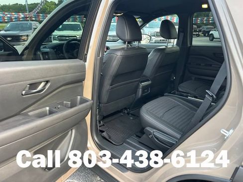 Used 2024 Nissan Pathfinder Rock Creek AWD/4WD image 10