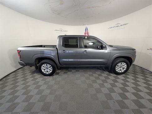 Used 2023 Nissan Frontier SV w/ Technology Package image 6