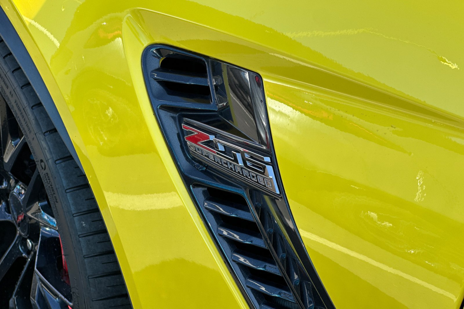 Used 2018 Chevrolet Corvette Z06 RWD image 49